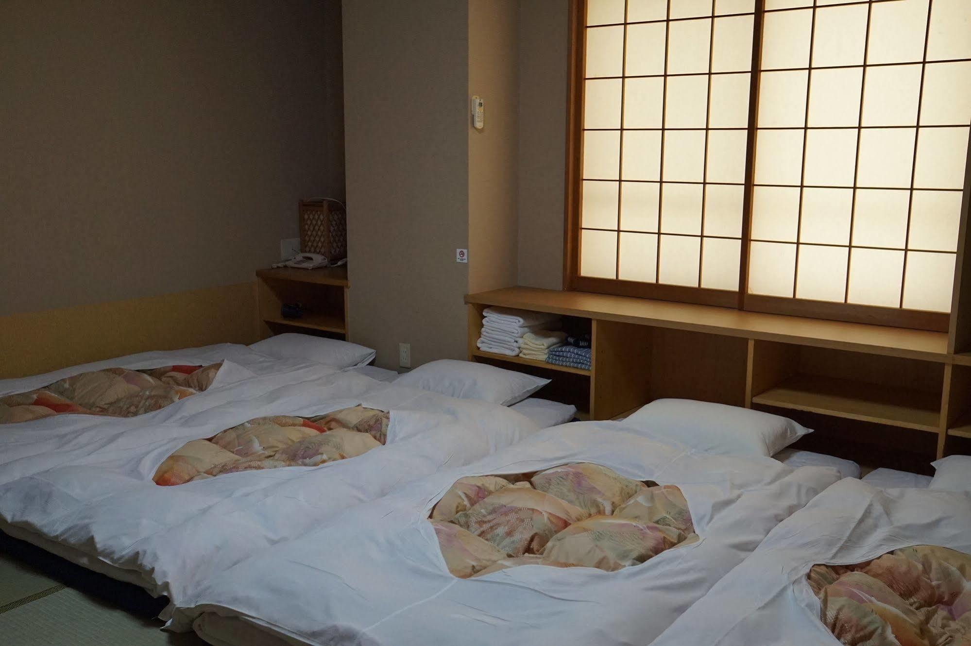 Annex Katsutaro Ryokan Tokio Exterior foto